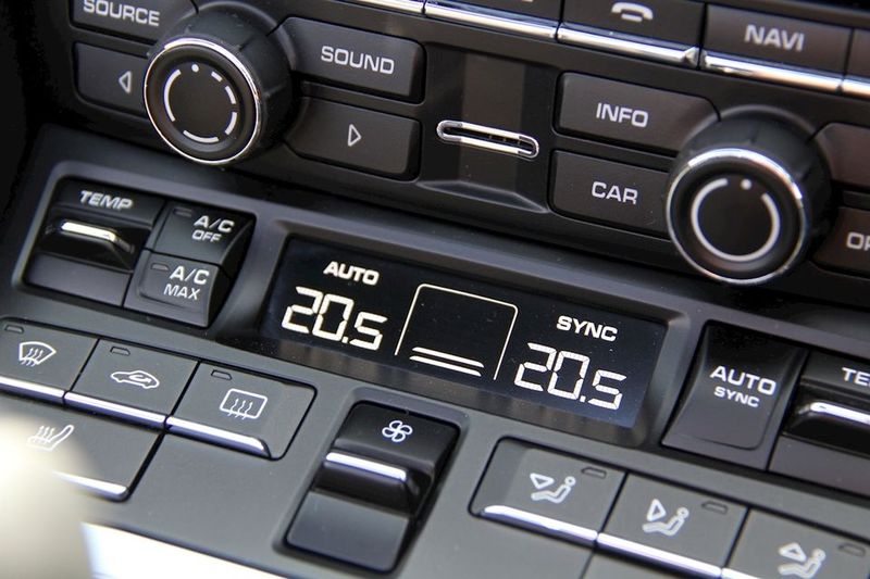 Porsche Boxster • 2014 • 91,100 km 10