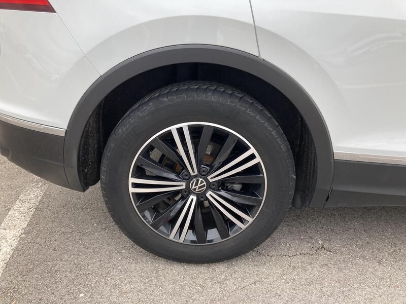 Volkswagen Tiguan • 2021 • 66,381 km 13