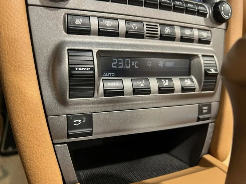 Porsche Boxster • 2008 • 67,000 km 4