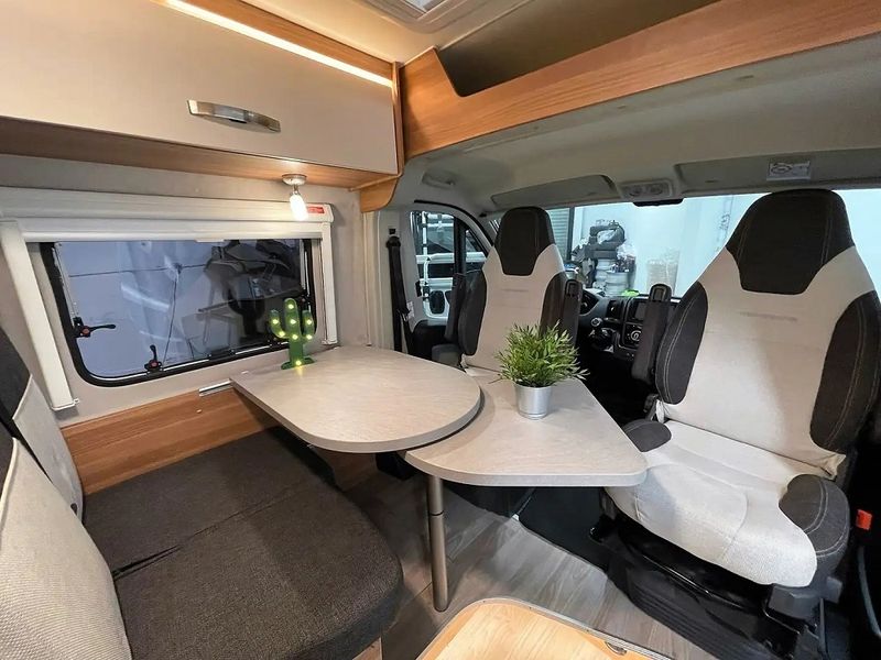 Fiat Ducato • 2018 • 60,000 km 9