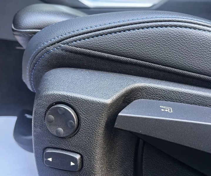 BMW 3 Series • 2020 • 147,000 km 6