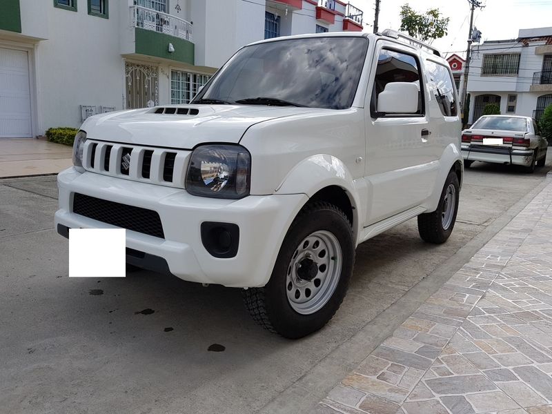 Suzuki Jimny • 2015 • 90,000 km 1