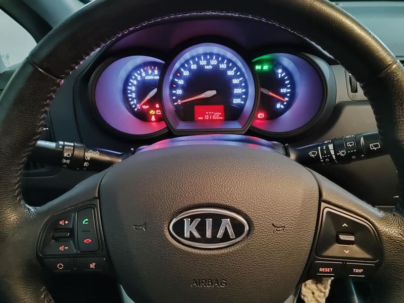 Kia Rio • 2011 • 131,000 km 4