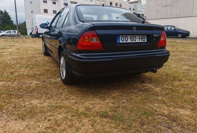 Honda Civic • 1966 • 180,000 km 7