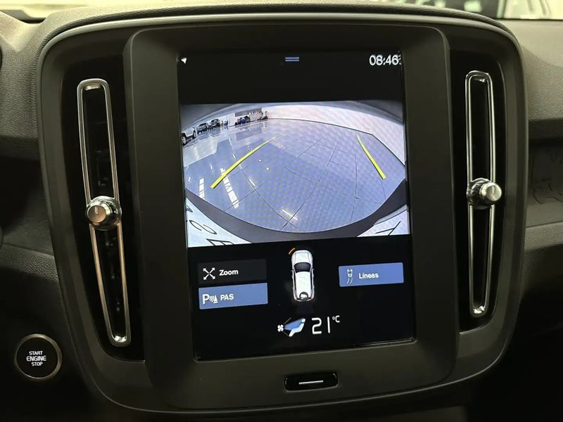 Volvo XC40 • 2020 • 41,700 km 7