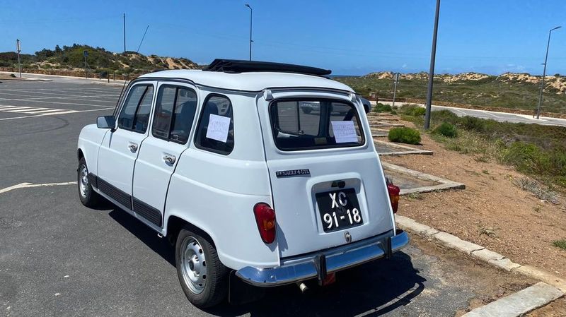 Renault 10 • 2001 • 98,000 km 5