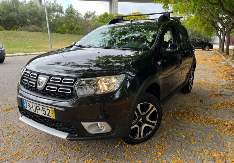 Dacia Sandero • 2018 • 19,999 km 3