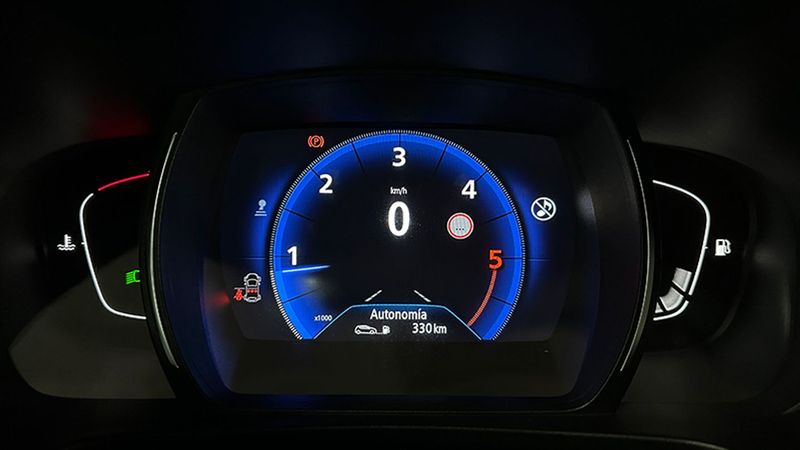 Renault Kadjar • 2021 • 24,500 km 4