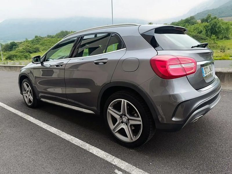 Mercedes-Benz GLA-Class • 2017 • 95,000 km 3