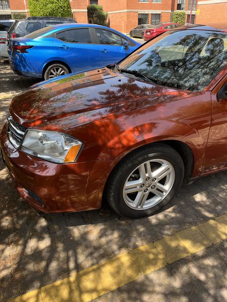 Dodge Avenger • 2012 • 112,000 km 4