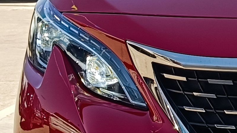 Peugeot 3008 • 2020 • 31,126 km 12