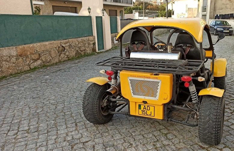Ferrari 360 • 1990 • 9,999 km 3