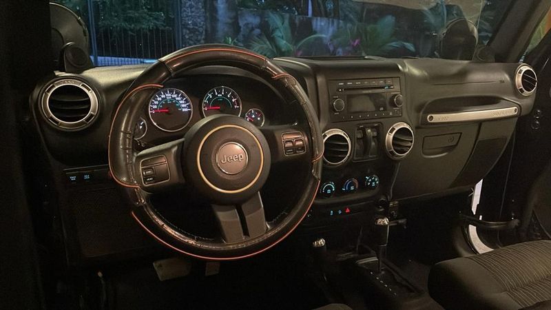 Jeep Wrangler • 2011 • 123,000 km 8