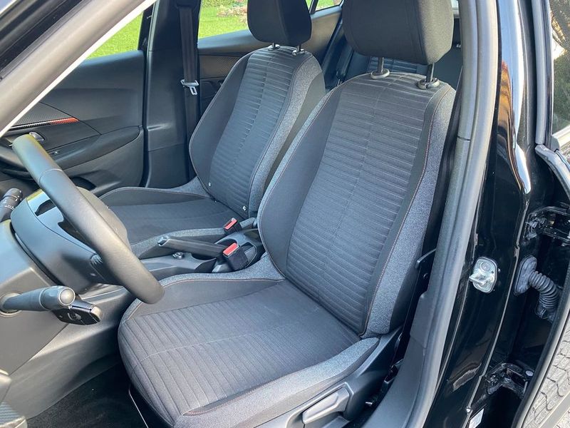 Peugeot 2008 • 2020 • 12,000 km 5