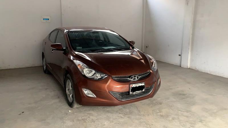 Hyundai Elantra • 2013 • 79,400 km 8