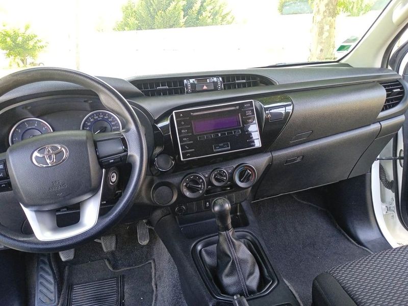 Toyota Hilux • 2018 • 250,000 km 2