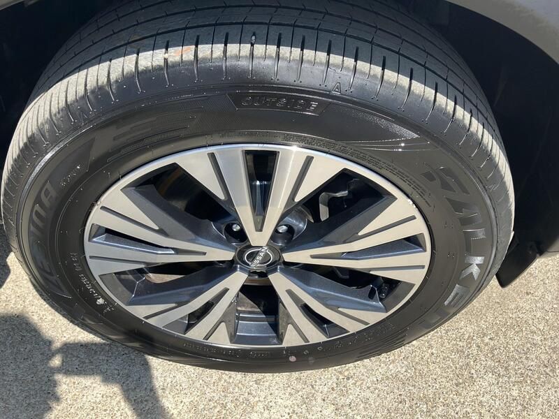 Nissan X-Trail • 2024 • 15,120 km 35