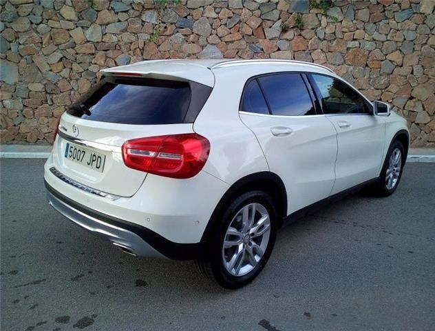 Mercedes-Benz 200 D • 2016 • 114,000 km 6