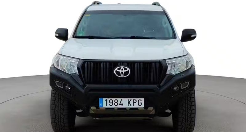 Toyota Land Cruiser • 2018 • 136,700 km 7