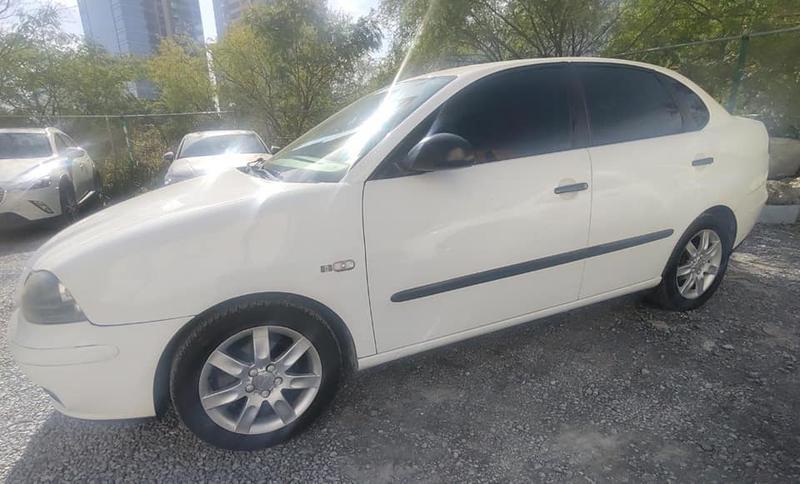 Seat Cordoba • 2007 • 144,000 km 6