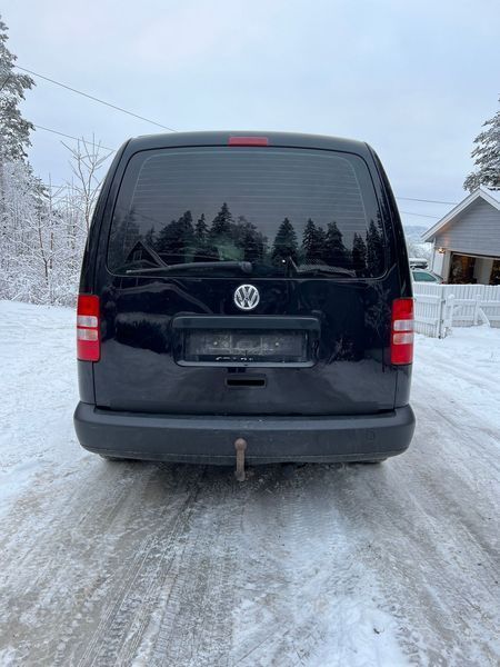 Volkswagen Caddy • 2014 • 143,000 km 4