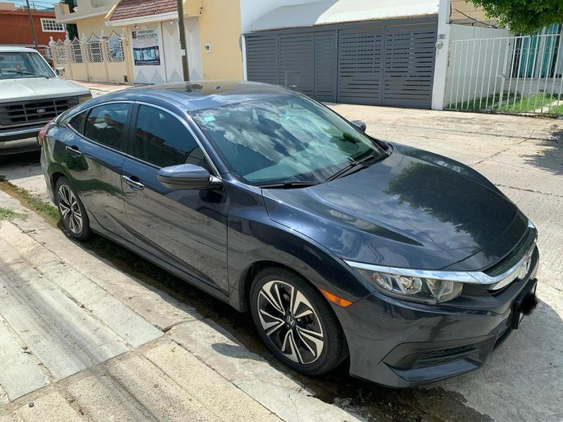 Honda Civic • 2016 • 69,600 km 7