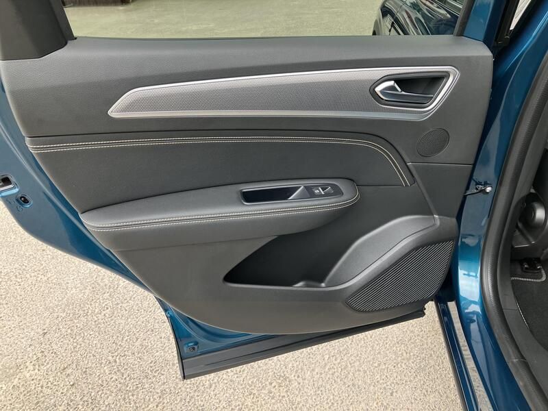 Renault Clio • 2024 • 3,800 km 26