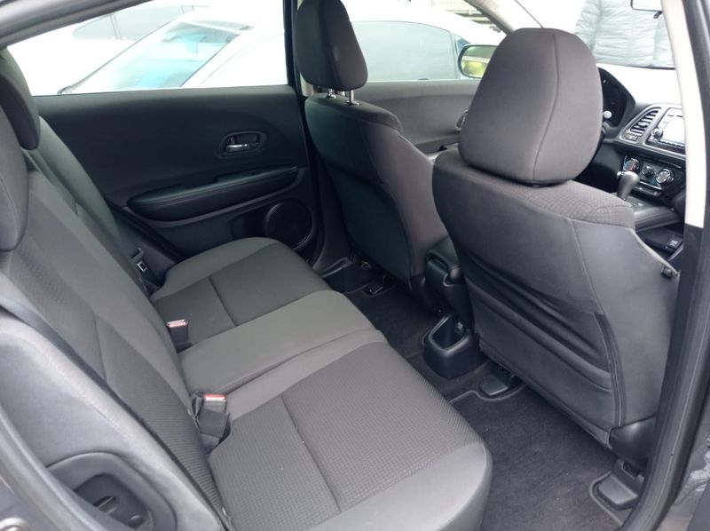 Honda HR-V • 2021 • 9,000 mi 4