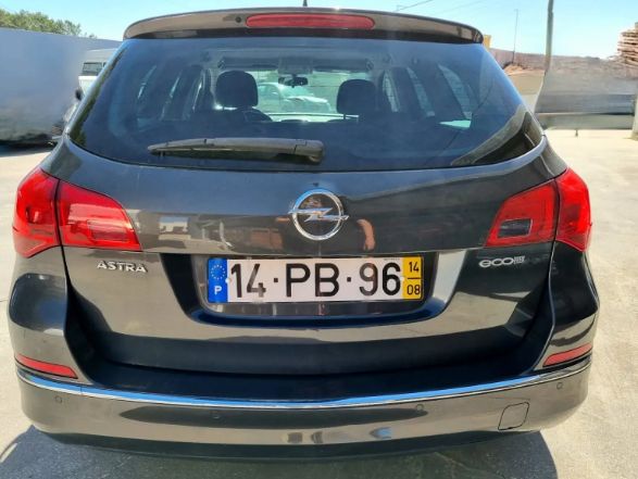Opel Astra • 2014 • 268,986 km 2