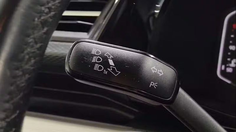 Volkswagen California • 2020 • 44,730 km 10