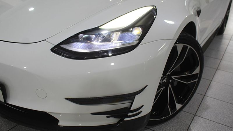 Tesla Model 3 • 2021 • 44,978 km 22