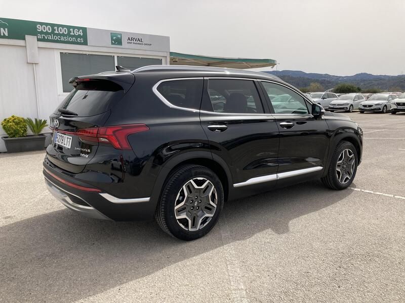 Hyundai Santa Fe • 2021 • 56,158 km 5