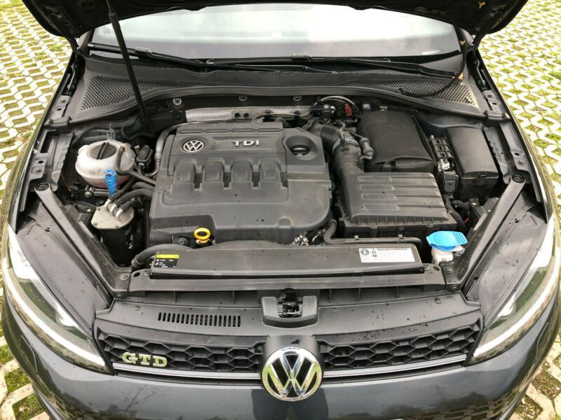 Volkswagen Golf • 2015 • 169,000 km 7