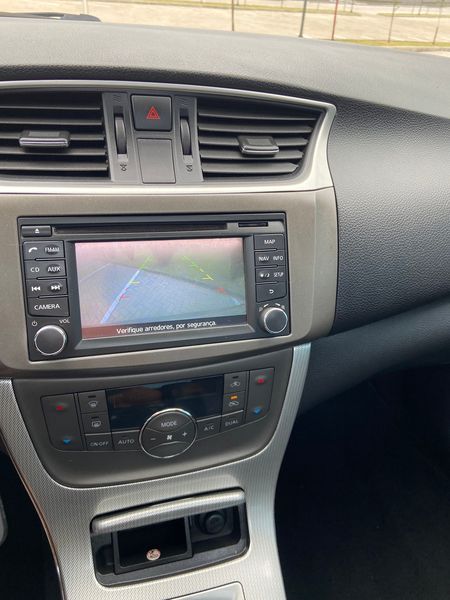 Nissan Sentra • 2015 • 95,000 km 9