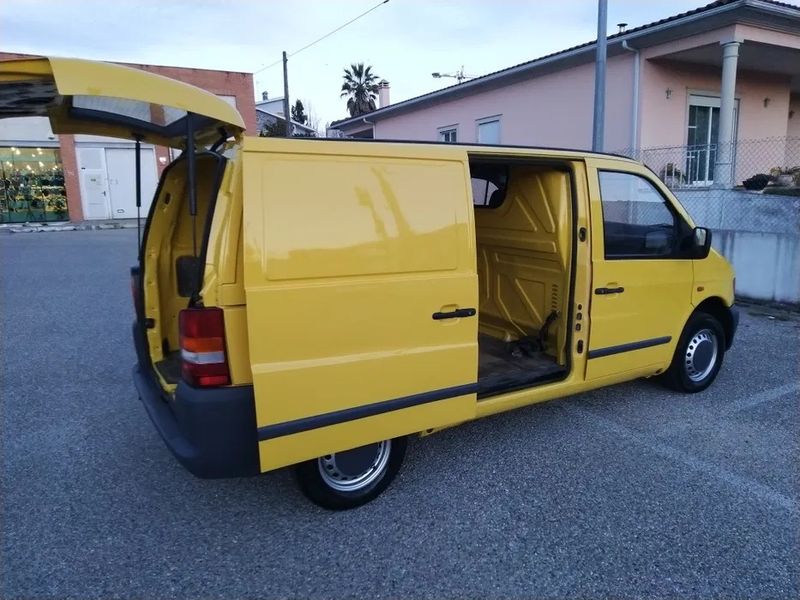 Mercedes-Benz 210 Van • 1999 • 280,000 km 5