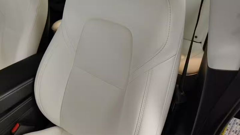 Tesla Model 3 • 2021 • 33,340 km 8