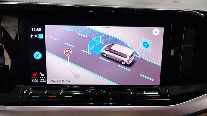 Volkswagen Multivan • 2022 • 48,142 km 5