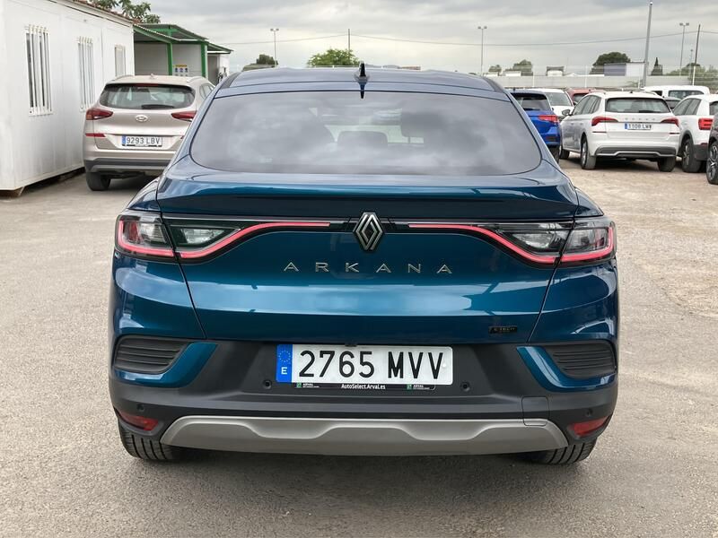 Renault Clio • 2024 • 3,800 km 4