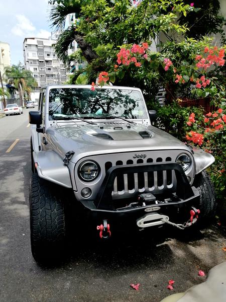 Jeep Wrangler • 2015 • 1 km 6