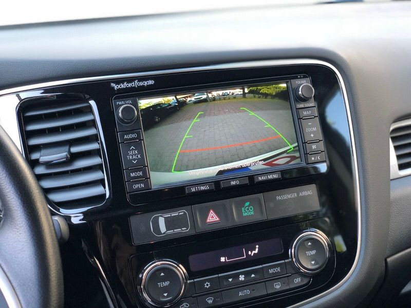 Mitsubishi Outlander • 2013 • 136,000 km 18