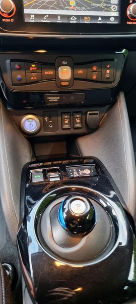 Nissan Leaf • 2018 • 62,500 km 5