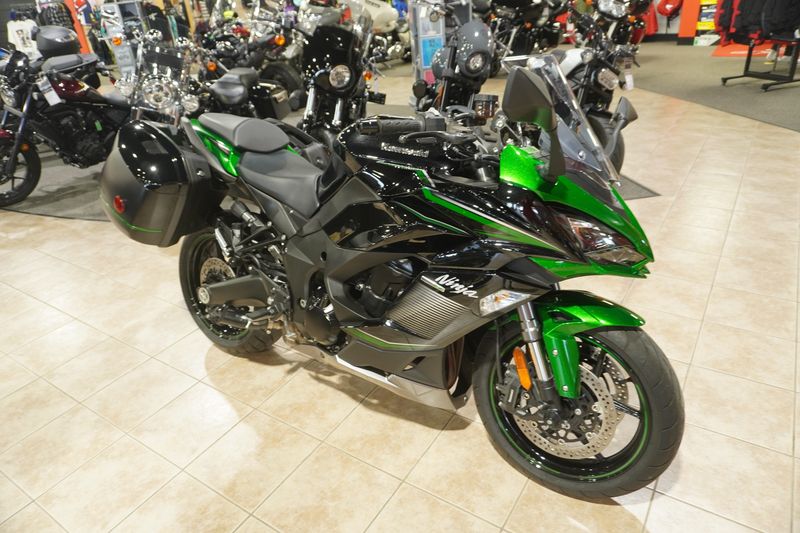 Kawasaki ninja 650r • 2022 • 4,005 km 2