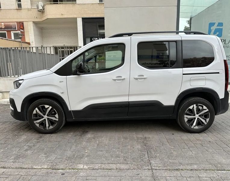 Peugeot 108 • 2022 • 34,500 km 4