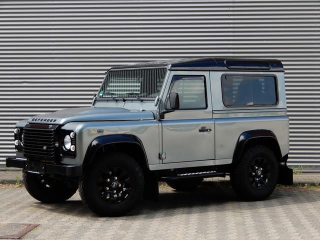 Land Rover Defender • 2015 • 60,386 km 1