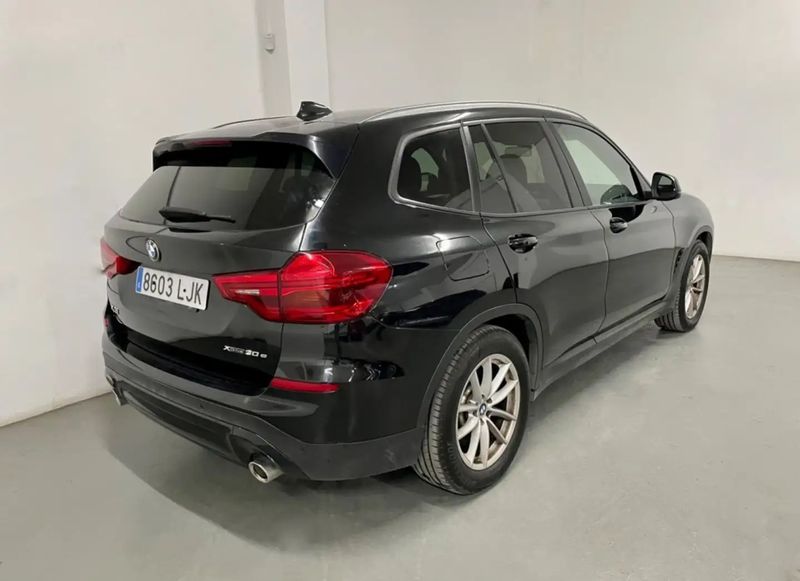 BMW X3 • 2020 • 116,000 km 5