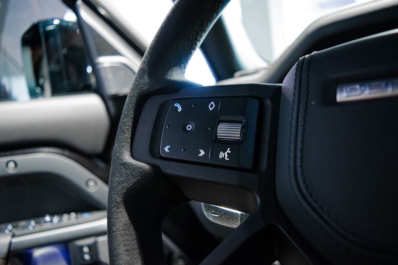 Land Rover Defender • 2024 • 900 km 11