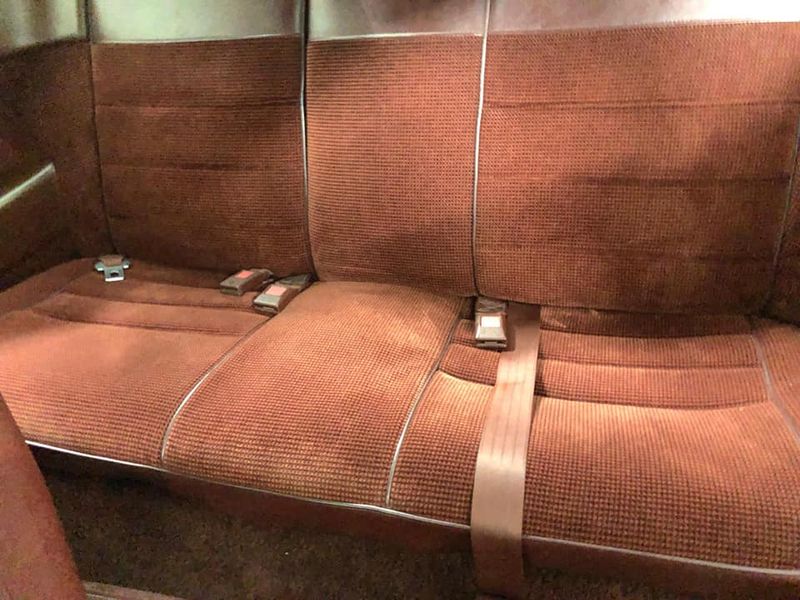 Mazda 626 • 1985 • 120,000 km 3