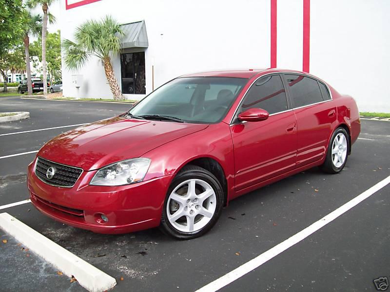 Nissan Altima • 2005 • 69,500 km 2