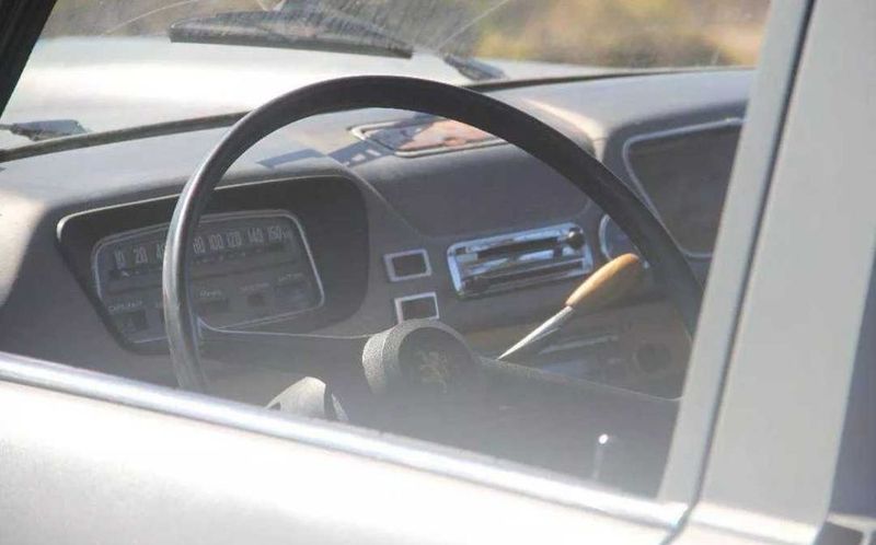 Peugeot 408 • 1961 • 90,000 km 5