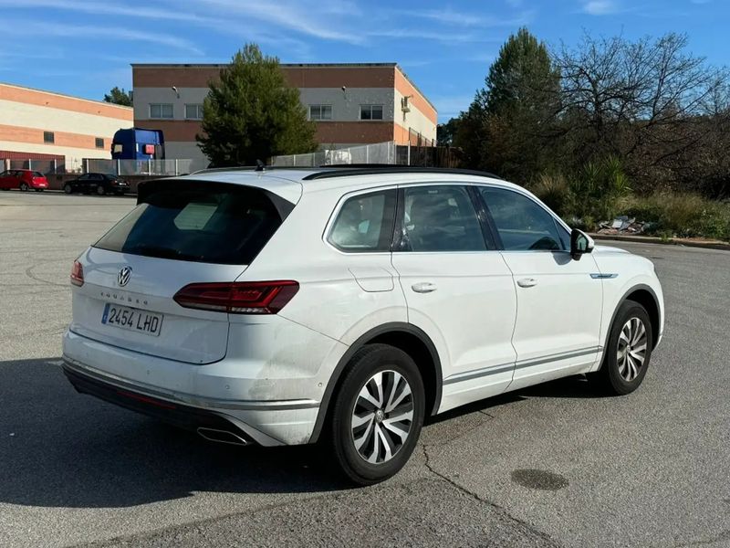 Volkswagen Touareg • 2020 • 118,960 km 9